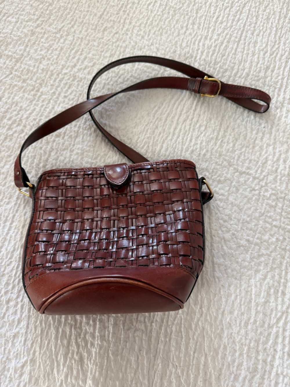 Valerie Stevens Brown Woven Leather Crossbody small bucket bag